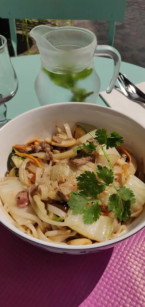 Pâtes de Riz Sauté Au Boeuf